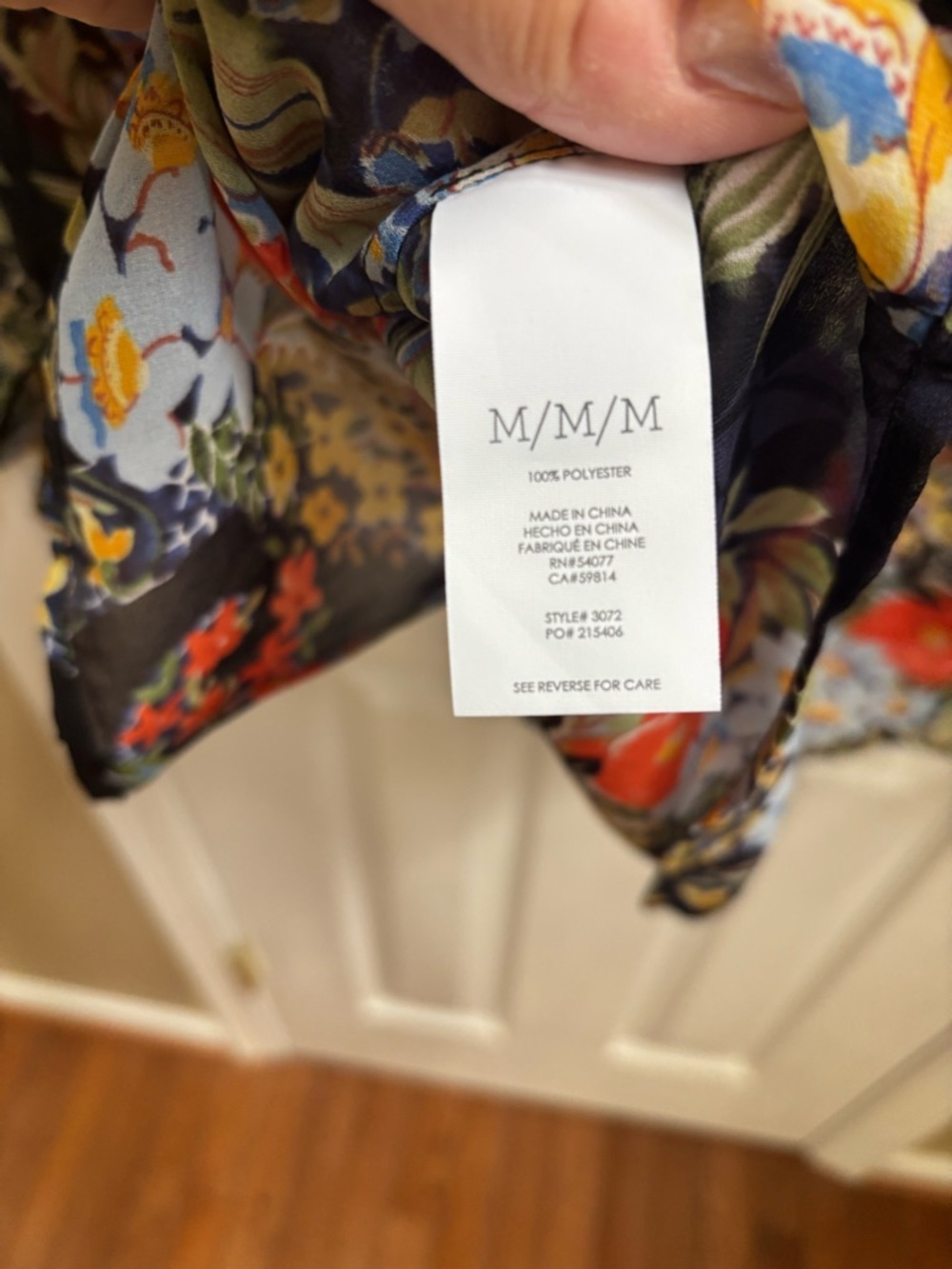 Cabi Amour Woman’s Semi Sheer Button Front Floral Blouse , Size Med, EUC - Picture 5 of 5
